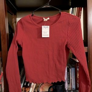 Maroon, fitted, long-sleeve top